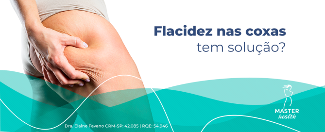 Imagem mostrando a coxa de uma mulher com flacidez