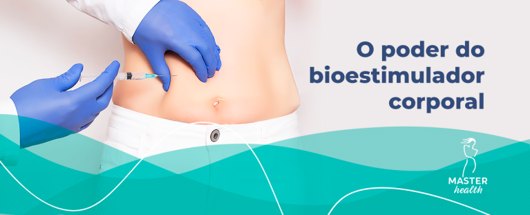 Imagem mostrando a barriga de uma pessoa, com uma mão aplicando uma agulha na lateral da barriga